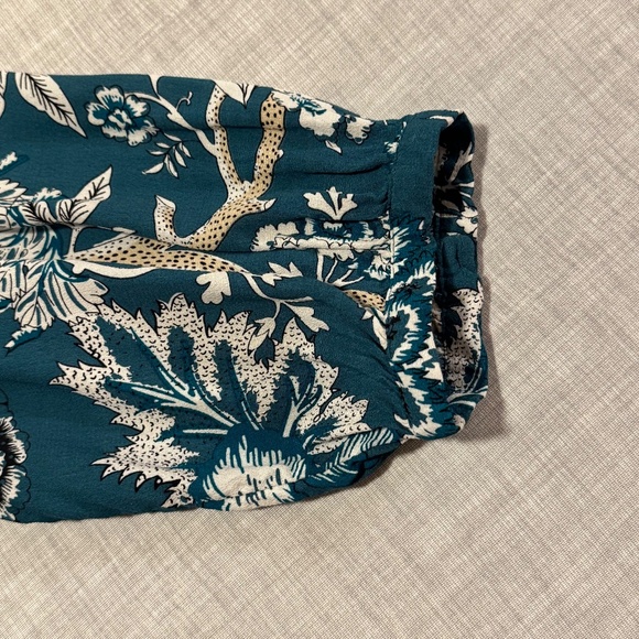 Teal Botanical Print Blouse w/Subtle Puff Sleeves – Relaxed Fit – Soft Drape - Picture 3 of 9